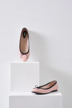 Ladies Amalthea Ballet Flats